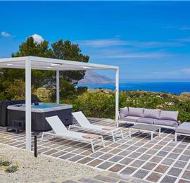 2 bedroom villa with jacuzzi & sea views, near Castellammare del Golfo, sleeps  4-5